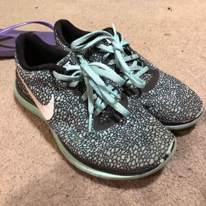 Custom speckled print Nike Frees